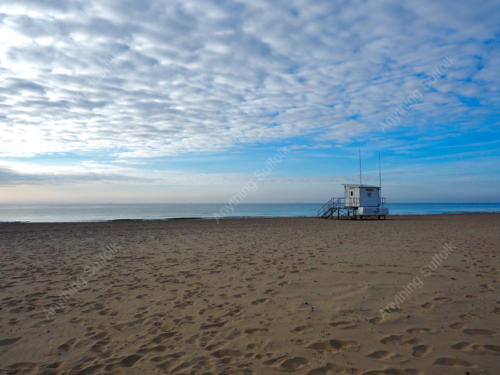 Lowestoft Beach by Sue Stroud